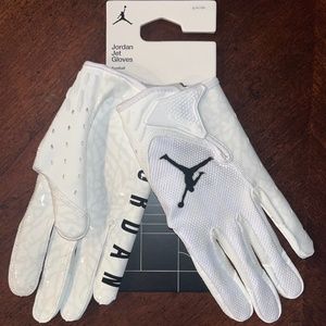 Nike Jordan Jet 7.0 Football Receiver Gloves White/Black Men’s Small NWT